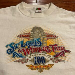 Vintagege/y2k fruit of the loom worlds fair shirt